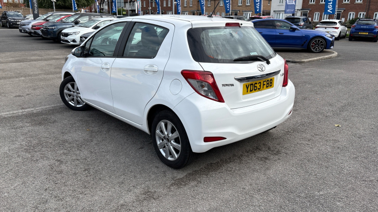 Toyota Yaris 1.0 VVT-i TR 5dr Petrol Hatchback